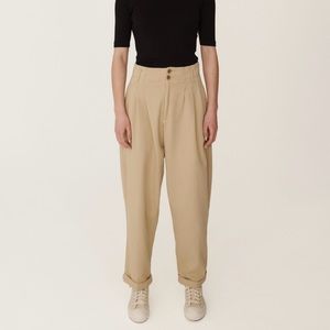 YMC Keaton khaki tan pleated cotton baggy minimalist pants XS